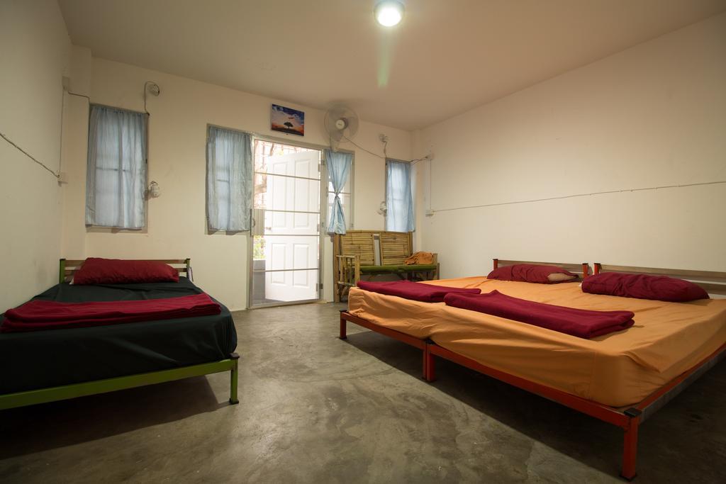 Hug Chang House Чиангмай Екстериор снимка